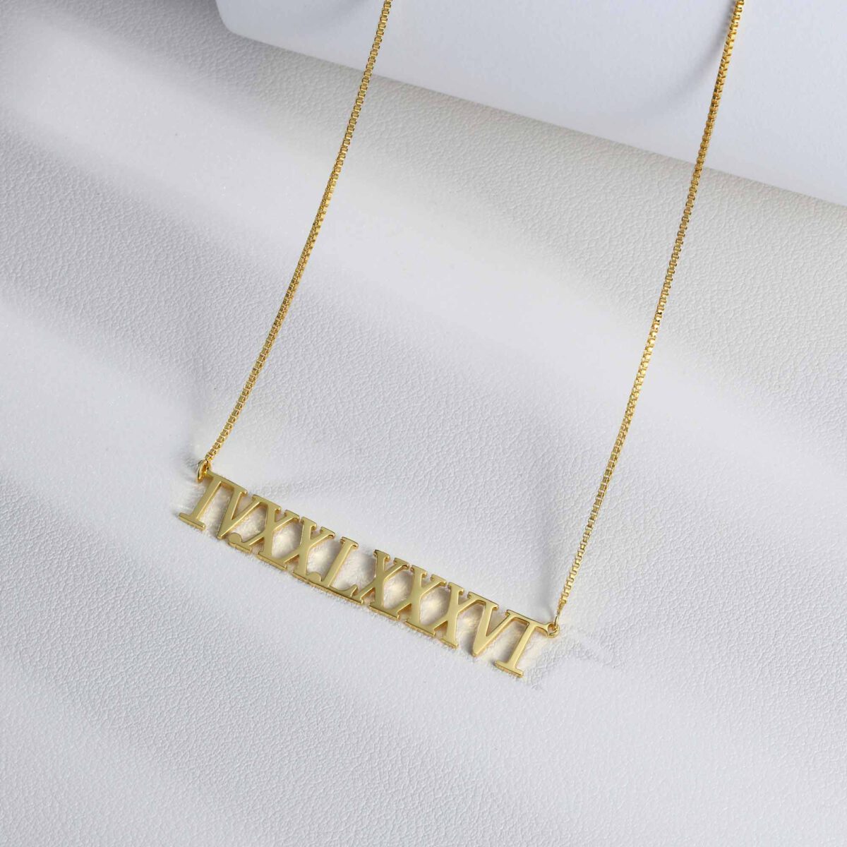 Anniversary Date Necklace Gold