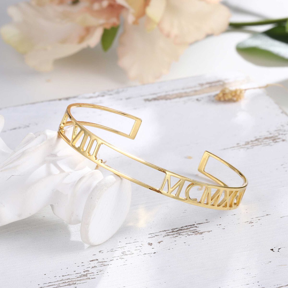 Gold Roman Numeral Bracelet