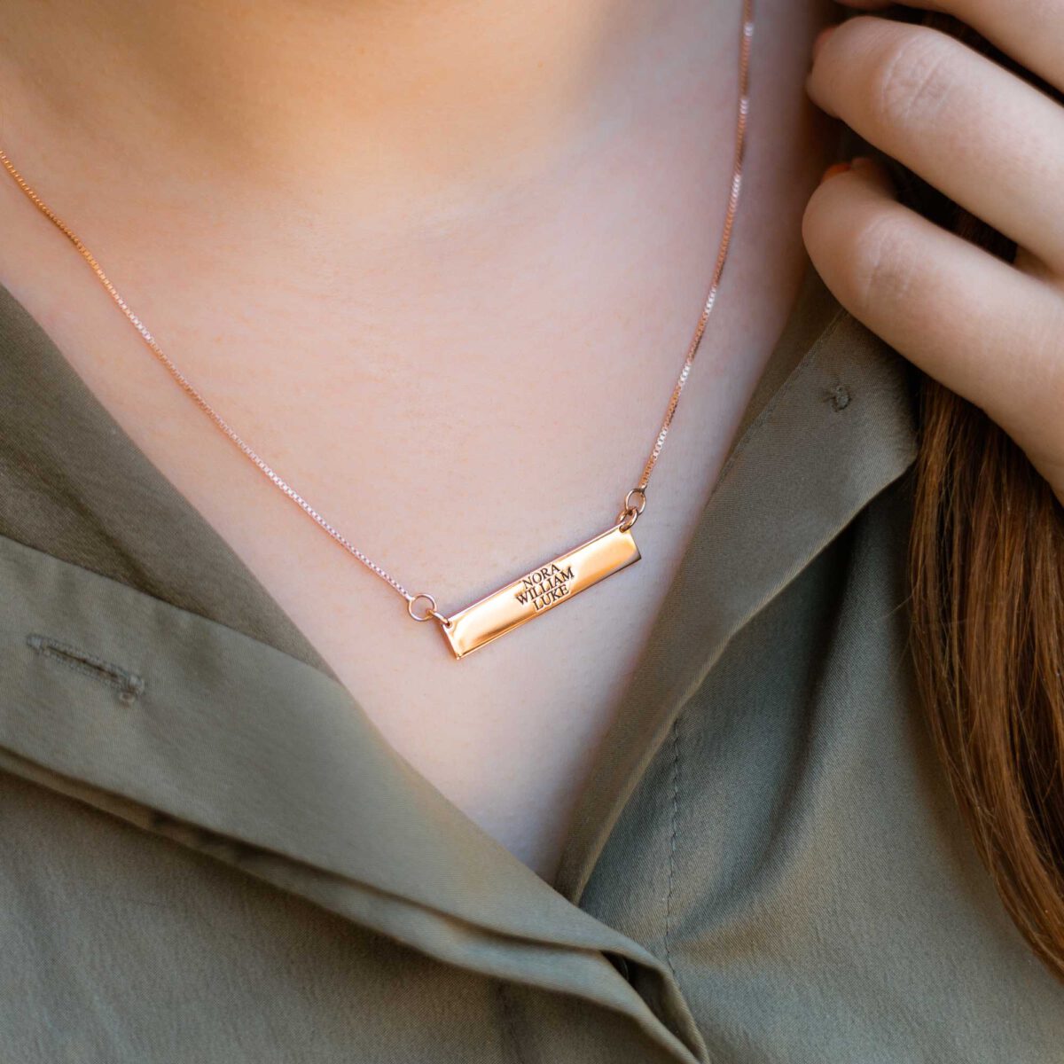 Personalized Gold Bar Neckalce Horizontal