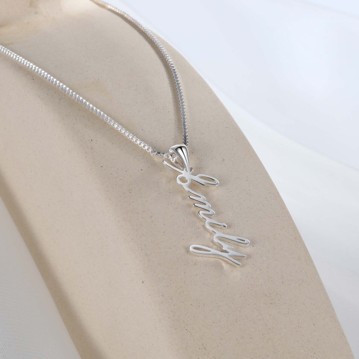 Script Name Necklace Vertical Silver